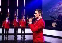 WATCH: People share thoughts of Four Seasons show ahead of Aber date