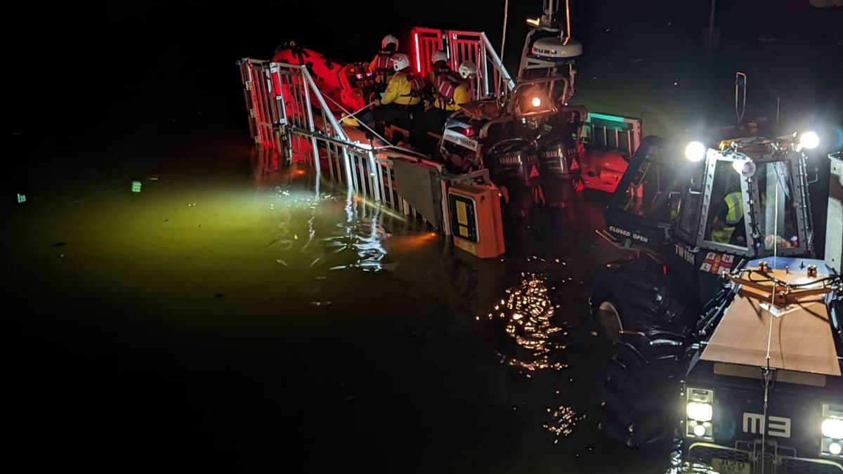 Rnli Night Rescue Aberystwyth RNLI rescue two people trapped by incoming tide in late ...