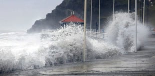 Red weather warning as Met Office say storm set to bring 90mph winds