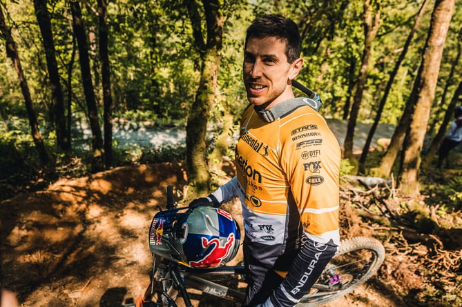 Gee Atherton at the Red Bull Mountain Bike Performance Camp in Machynlleth in Mai 2023, Wales. // Dan Griffiths / Red Bull Content Pool // SI202306010195 // Usage for editorial use only // 