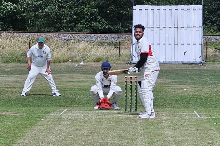 Bava Vasu closely watched by keeper Steffan Davies and Jim Vaughan, Rachels Talybont v Abreystwyth 010723