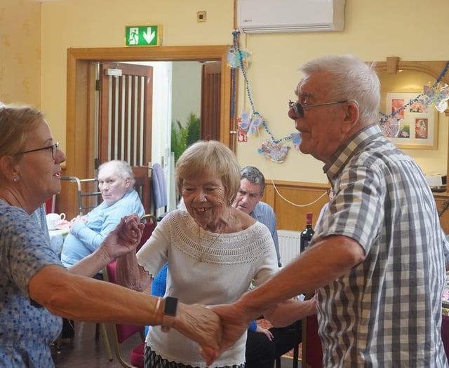 Volunteer with HAHAV and help those with life-limiting illness