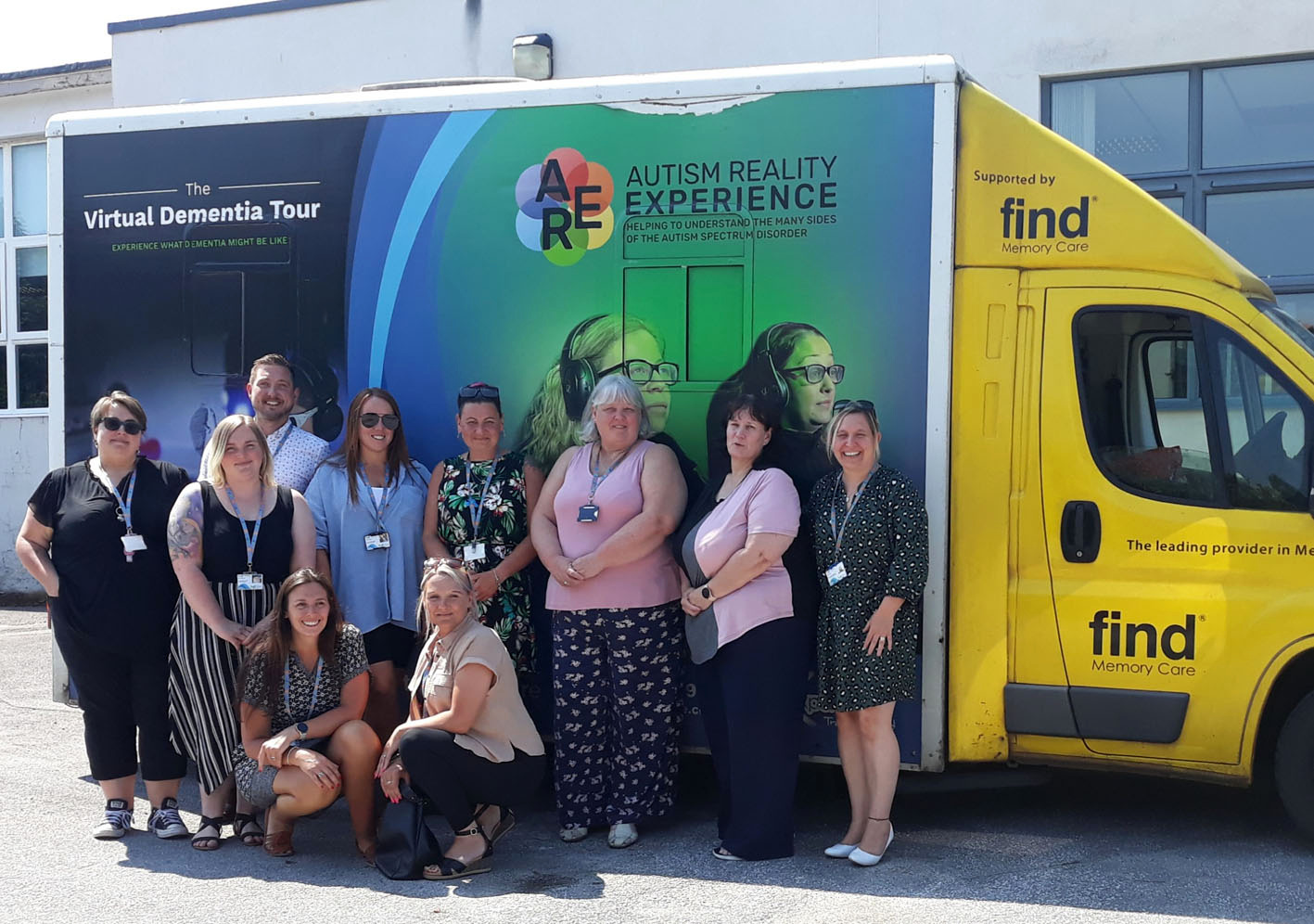 Dolgellau receives visit from dementia tour bus cambriannews.co.uk