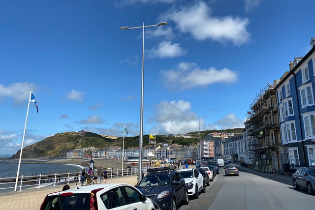 Council deputy leader defends new ‘monstrous’ streetlights