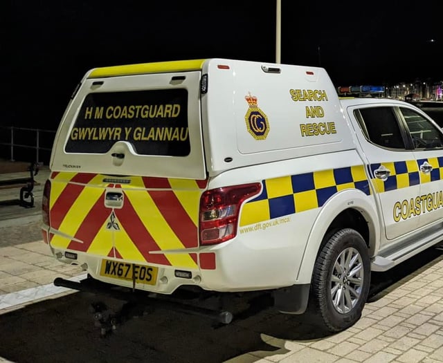 Aberystwyth Coastguard warns against 'rubbernecking'