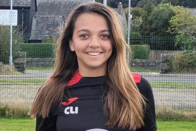 Ysgol Godre'r Berwyn pupil Cadi Raghoobar selected for Gwynedd football squad 2023