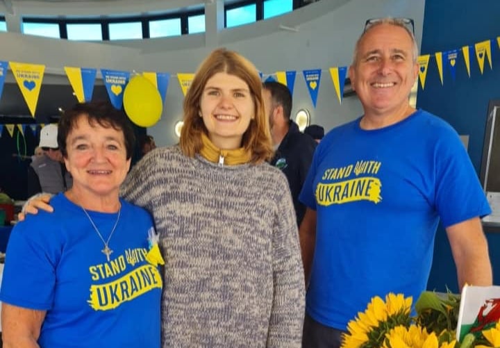 Jenny and Phil with local business owner Sally Pierse