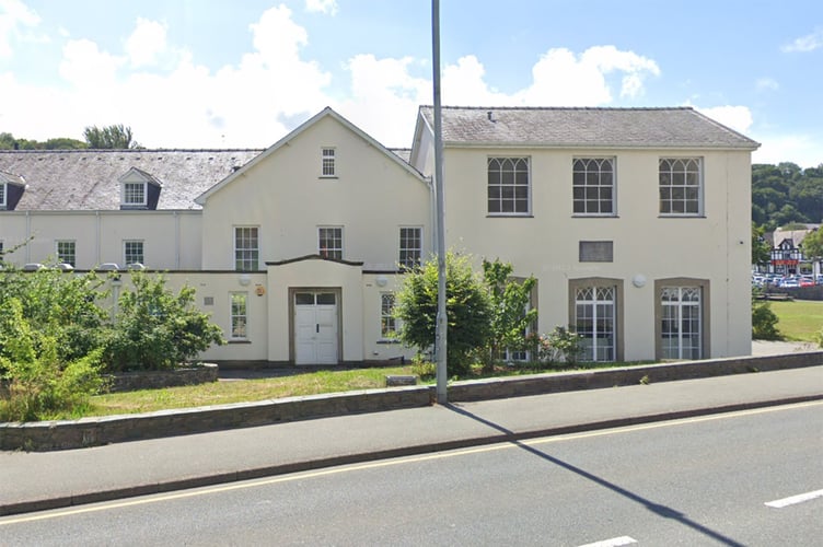 Storiel Bangor