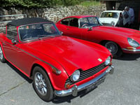 Jaguar E-Type stars as youth club fundraiser brings in £550