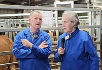 Dunbia hosts world-renowned animal welfare expert