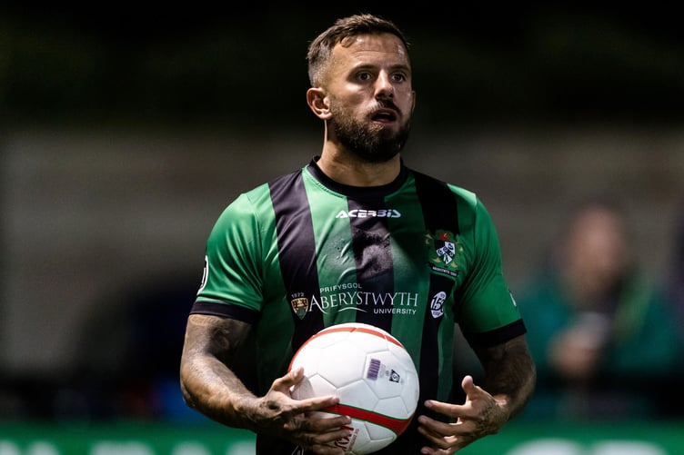 ABERYSTWYTH, WALES - 14 OCTOBER 2022: Jonathan Evans during the JD Cymru Premier league fixture between Aberystwyth Town F.C & Haverfordwest County A.F.C, at Park Avenue Stadium, October 14th, 2022, Aberystwyth, Wales. (Pic By John Smith/FAW)