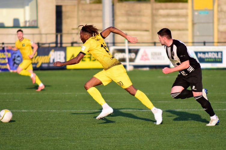 New Aberystwyth signing Eric Yahaya shows his pace in the recent friendly against Bow Street