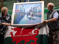 Auction raises £8,000 for Sioe'r Cardis and Wales Air Ambulance