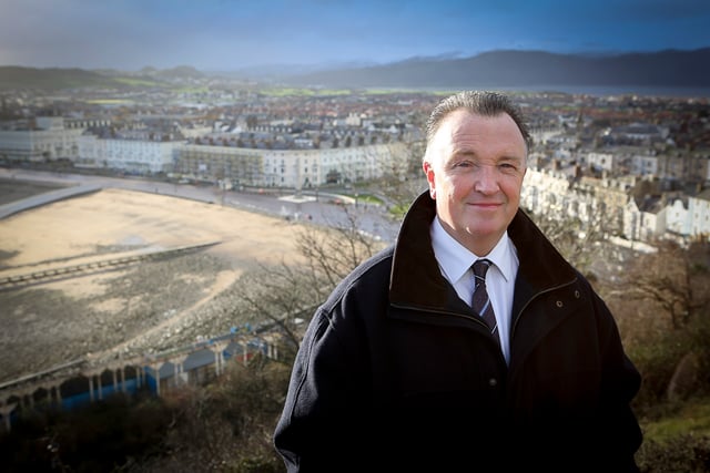 Welsh language group criticise Gwynedd Council tourism job ad