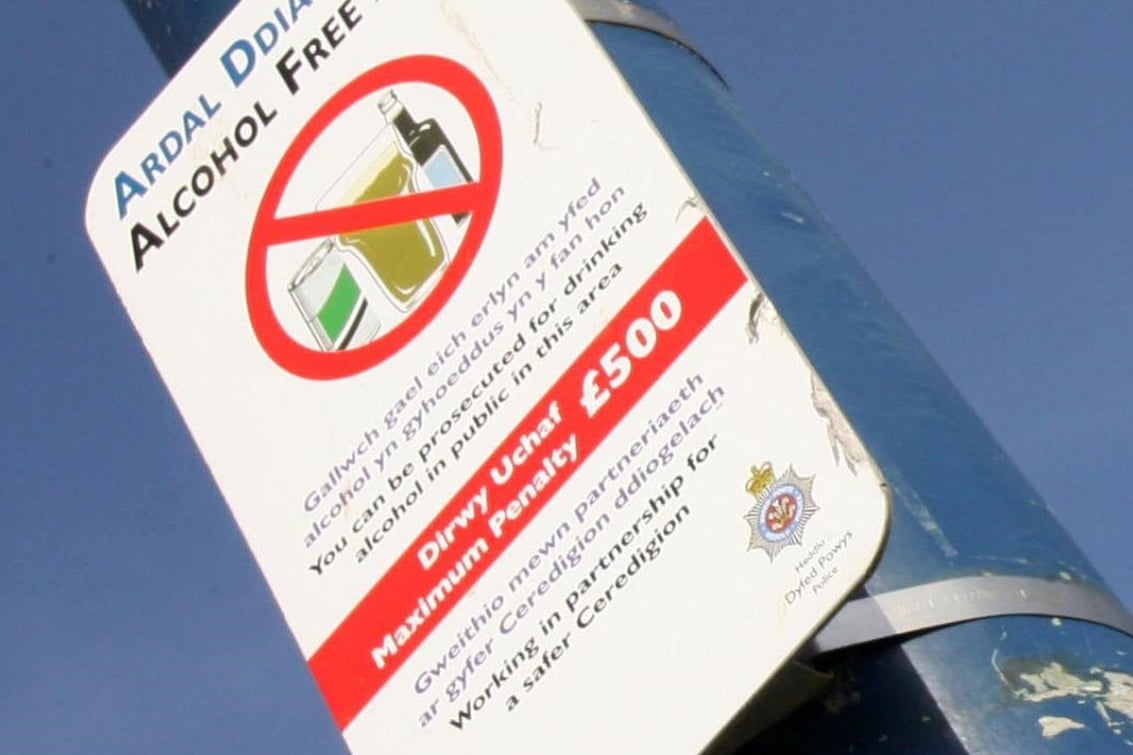 Talks begin to extend town centre drinking bans in Ceredigion visual