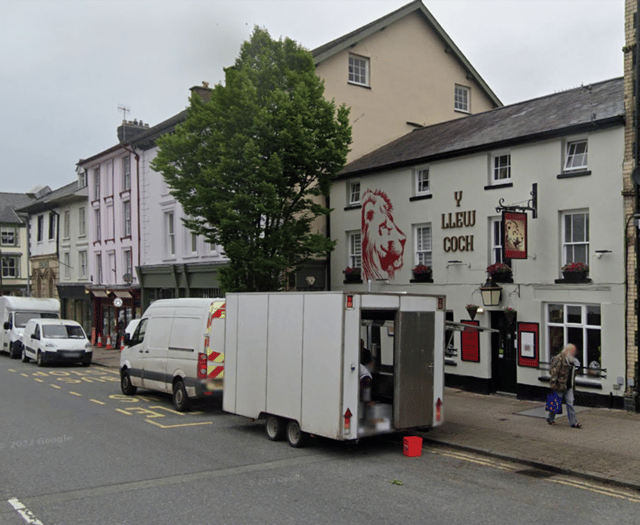 Machynlleth pub handed new food hygiene rating