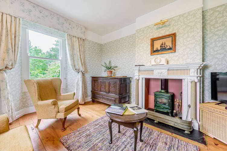 plas newydd