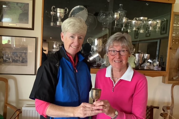 Vice captain Catrin Pugh Jones presenting the Horton Cup to Jean Harrison