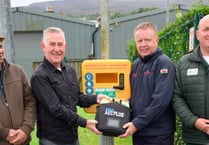 Council contributes to new defibrillator