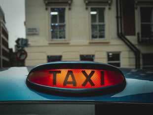 Taxi companies ask Gwynedd to increase fares