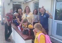 Cyfle i gymdeithasu yn Gymraeg yn Llechryd 