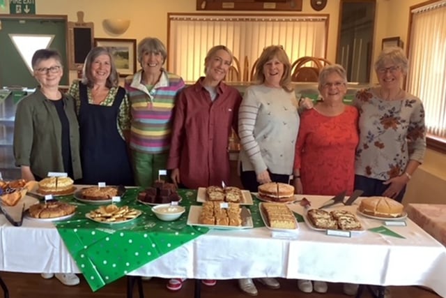 Golf club coffee morning raises £1,100 for Macmillan