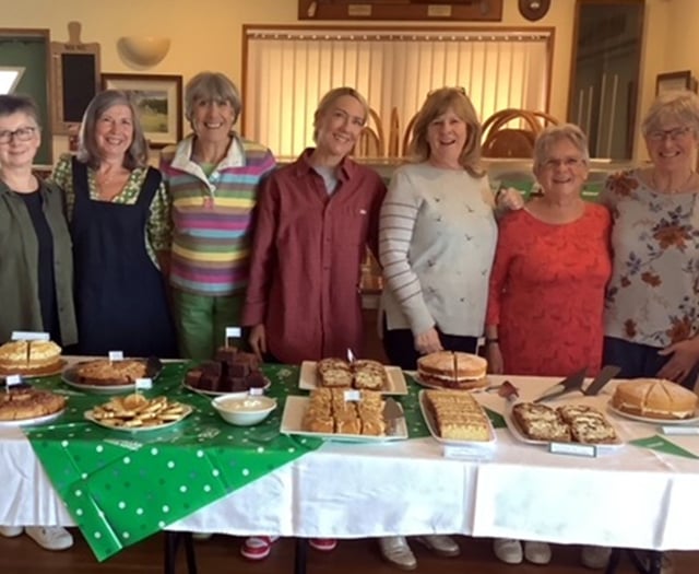 Golf club coffee morning raises £1,100 for Macmillan