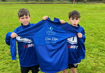 CPD Nefyn juniors thank sponsors for training kit