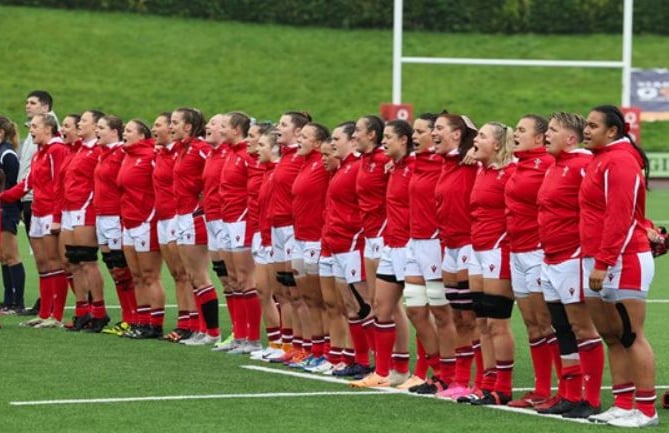 Wales Women  sing the national anthem before their game against the USA
