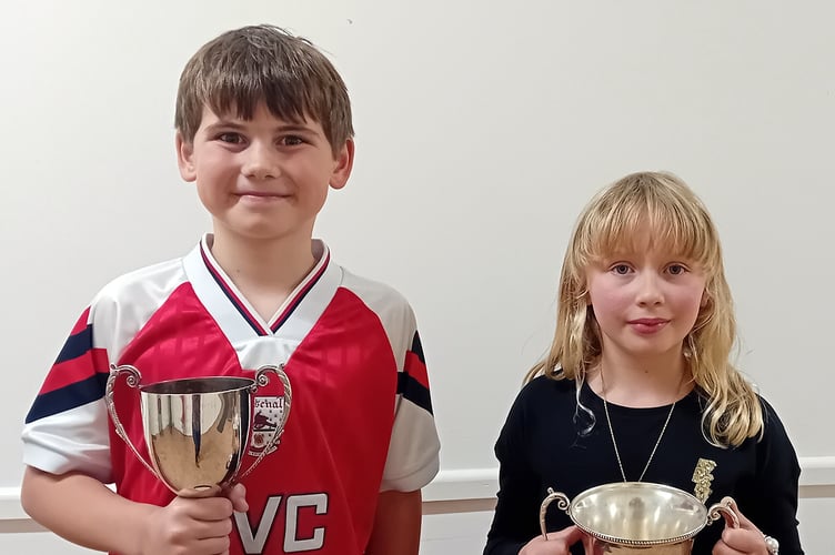 Gruffydd Rhys Davies Non Thomas