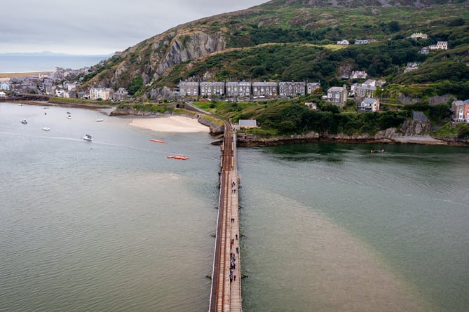 TfW is offering a rail replacement service during work to restore Barmouth Viaduct