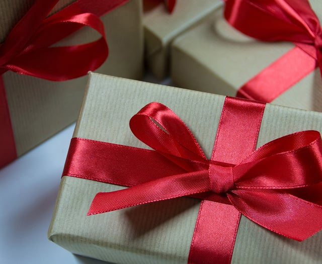 Age Cymru call for donations of Christmas gift boxes for elderly