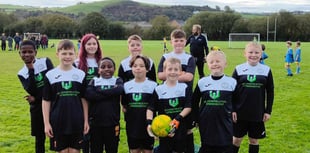 Penparcau Panthers under 11s thank new sponsors for the season