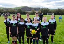 Penparcau Panthers under 11s thank new sponsors for the season
