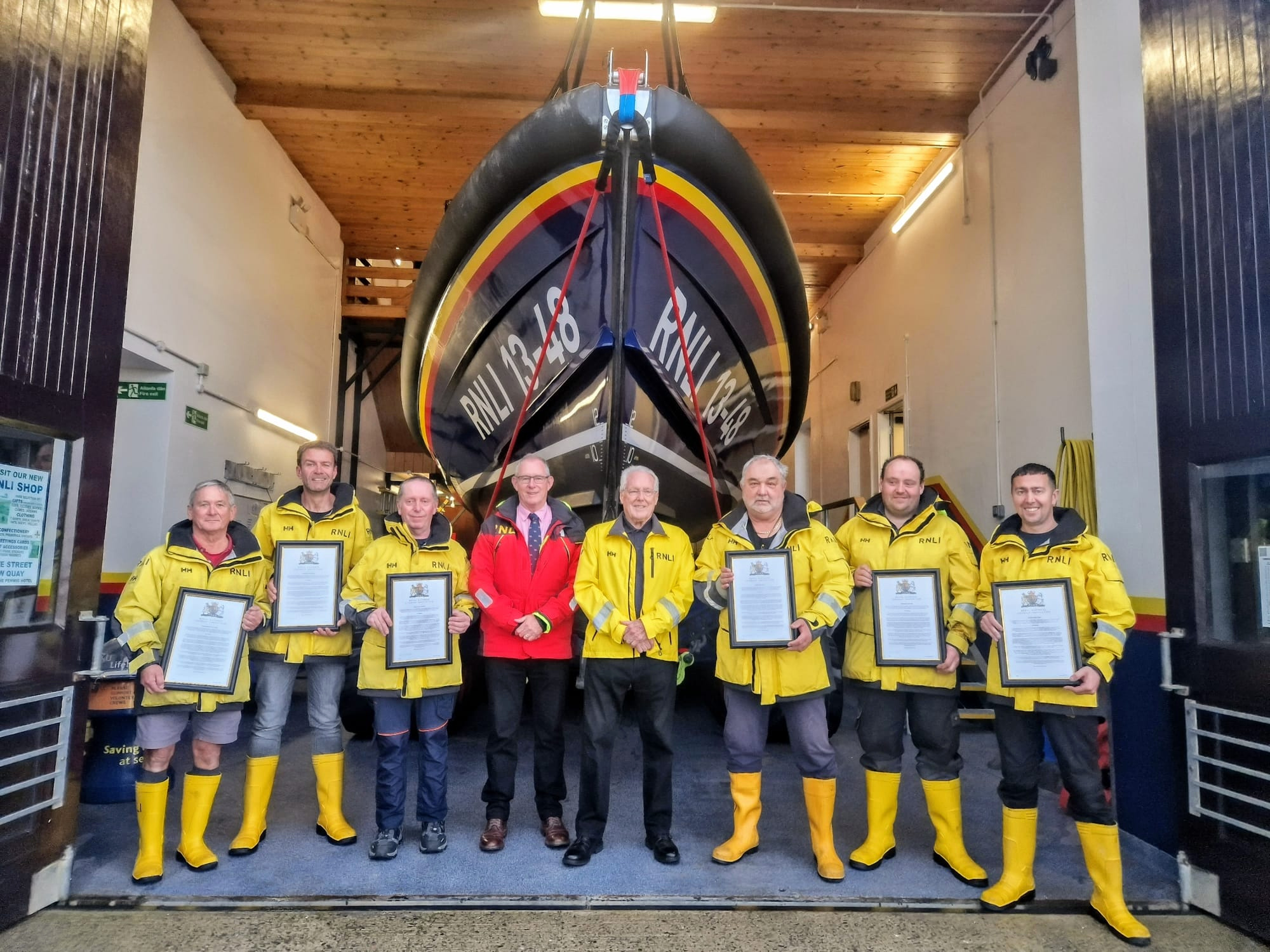 Bravery awards for lifeboat crew members