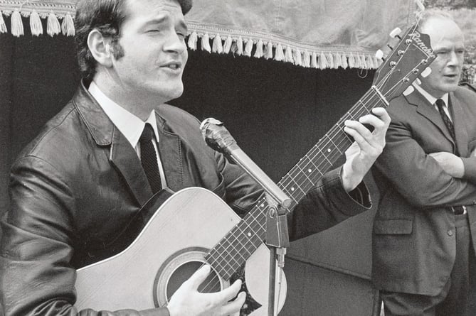 Singing at a Plaid Cymru fundraiser in 1968