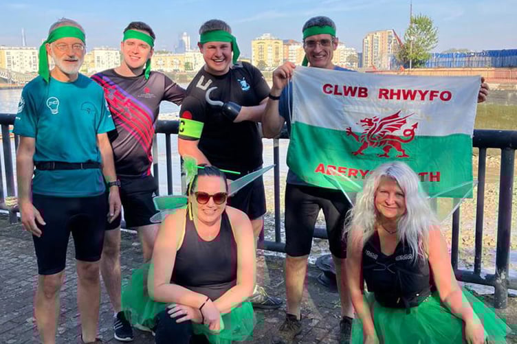 Jon Bell, Max Entwistle, Tom Cartwright, Andy Bakewll,  Jennifer Wood and Greta Compton Great River Race 2023