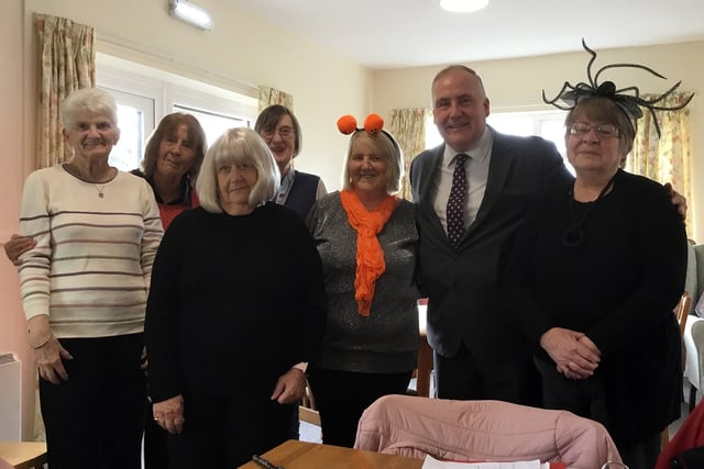Community centre welcomes parliamentary candidate