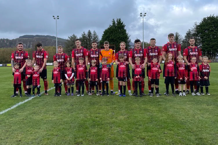 Porthmadog and mascots 111123