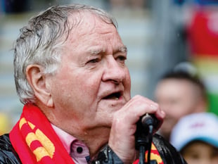 Dafydd Iwan tells King Charles to give castles to Welsh people