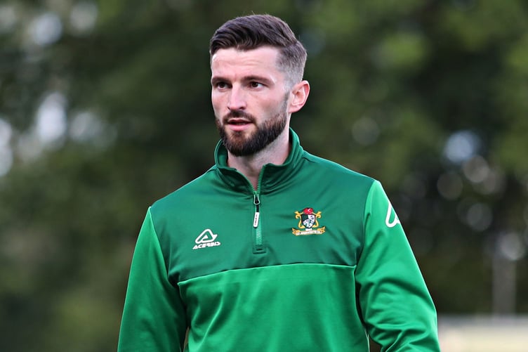NEWTOWN, POWYS, WALES - 26th AUGUST 2023 - Aberystwyth's John Owen before Newtown AFC vs Aberystwyth Town in Round 3 of the JD Cymru Premier at Latham Park, Newtown (Pic by Sam Eaden/FAW)