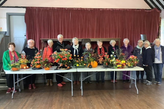 Cambrian Floral Society 221123