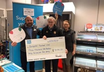 Dolgellau AAFC receive £3,156 donation to develop football in the area