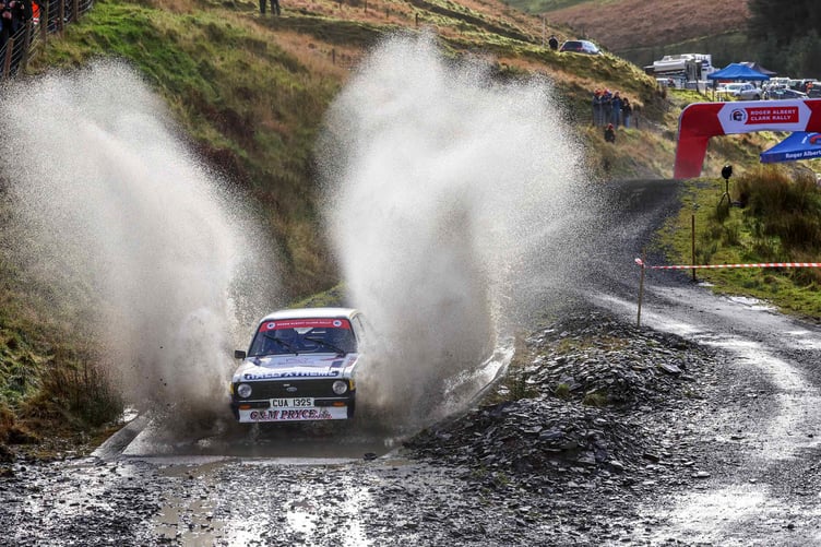Osian Pryce makes a splash in the Sweet Lamb / Hafren stage