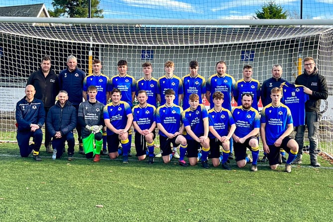 Llanuwchllyn Reserves in their new kit sponsored by Charles Rowlands