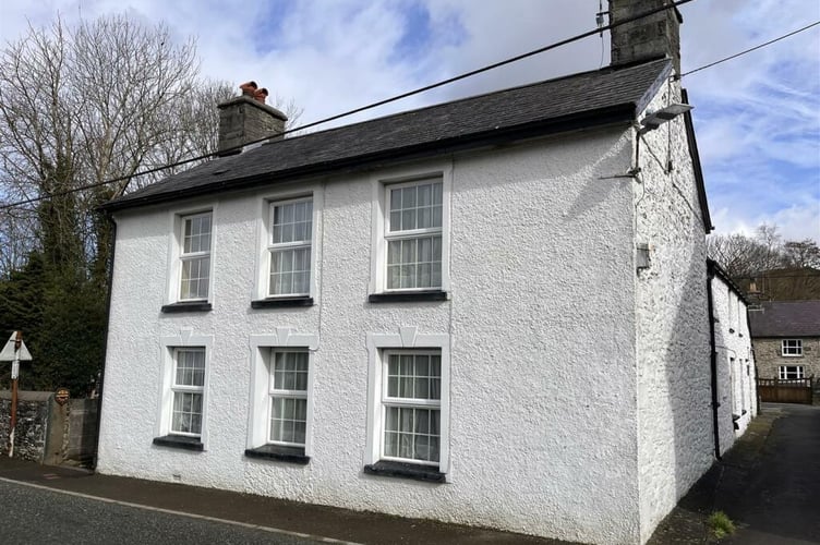 cheapest lampeter
