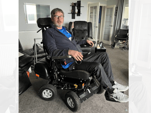 Llandysul veteran gets ‘godsend’ wheelchair