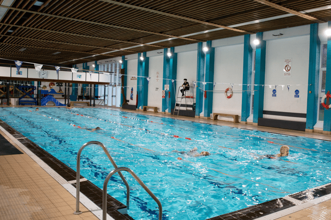 Plascrug Swimming Pool