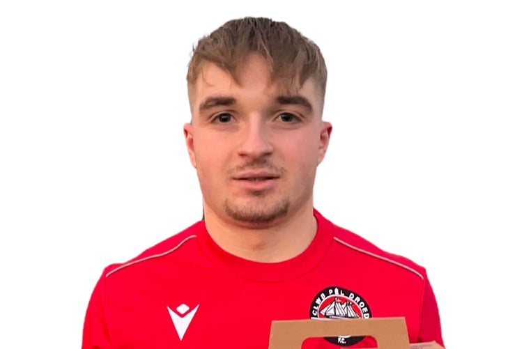 Caio Evans was voted the Teledu Port sponsored Porthmadog player of the month for November. He received a Purple Moose beer box set to celebrate