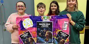 Children help to bring Christmas magic to Nefyn